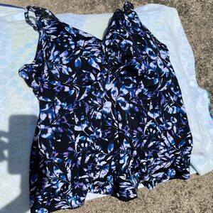 Women's Blue Floral Swim Top 40D Underwire from swim suits for all